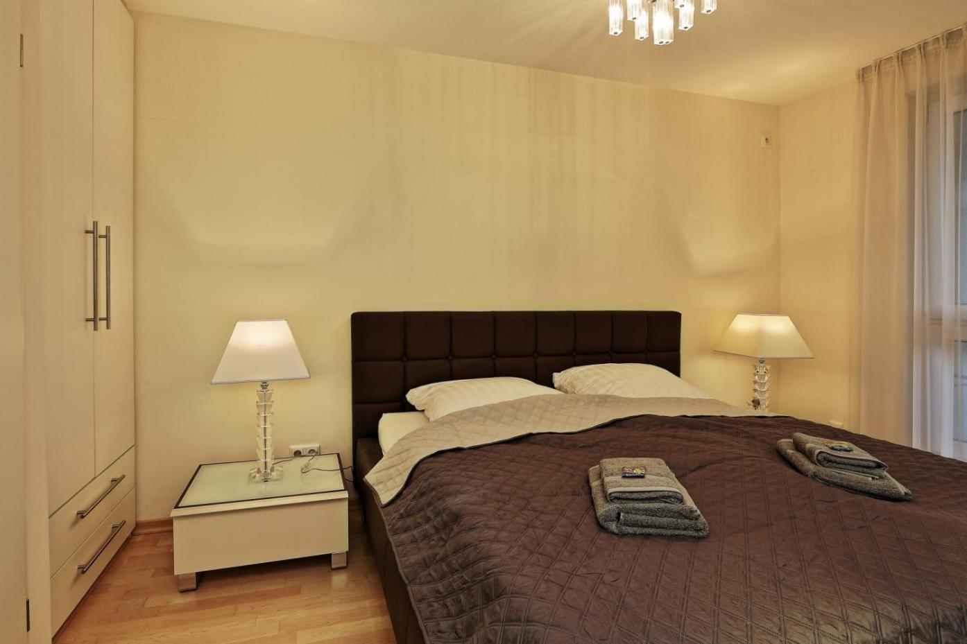 Penthouse Muelheim- Ruhr - Zentral - Edel - Luxus Pur Appartement Mülheim an der Ruhr Buitenkant foto