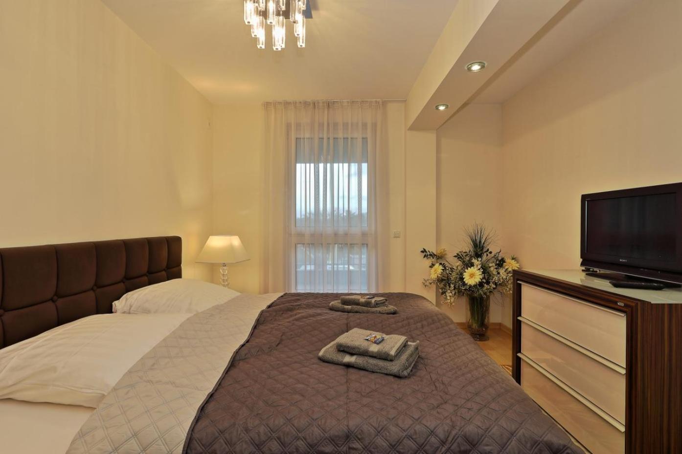 Penthouse Muelheim- Ruhr - Zentral - Edel - Luxus Pur Appartement Mülheim an der Ruhr Buitenkant foto