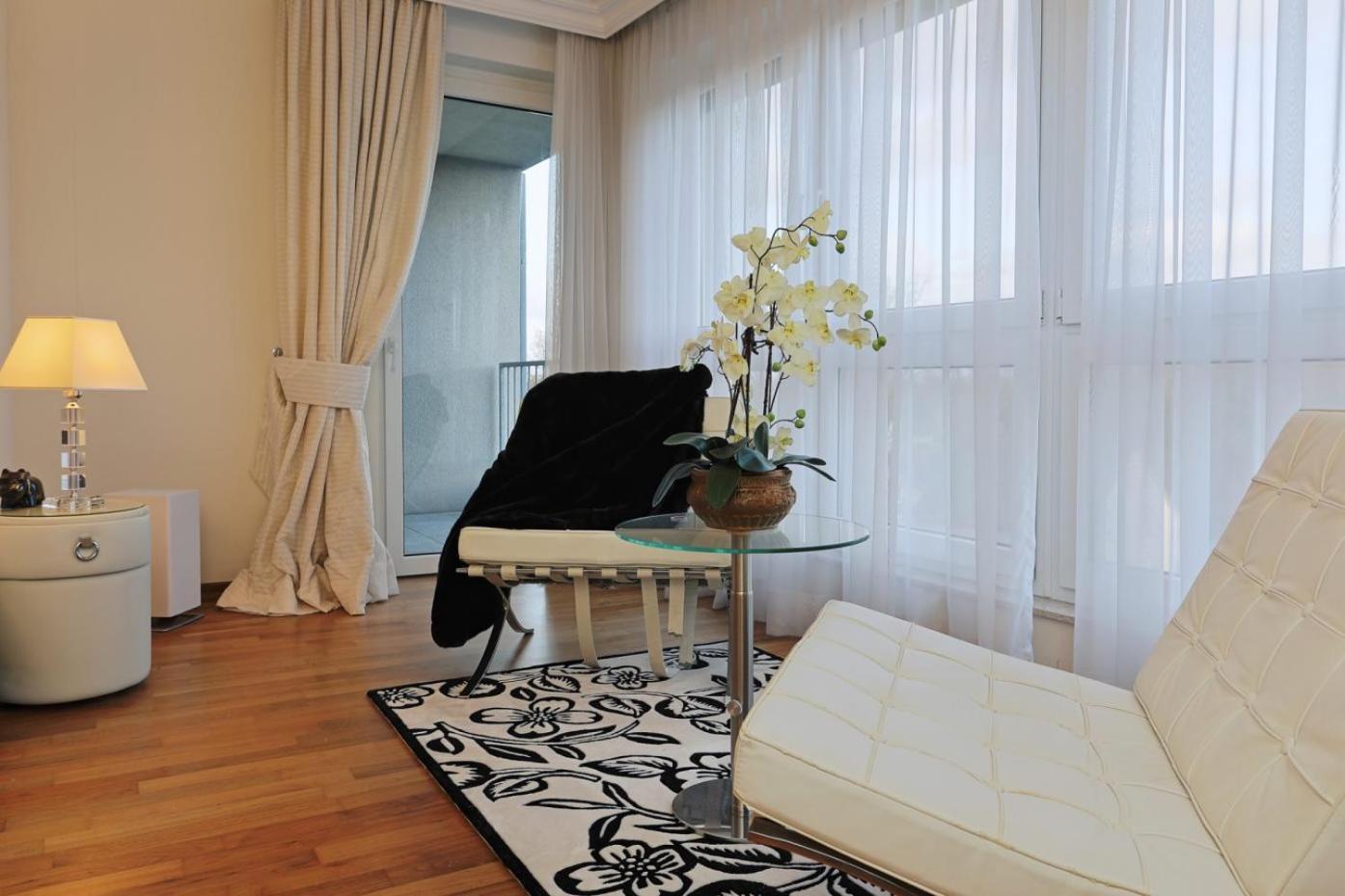 Penthouse Muelheim- Ruhr - Zentral - Edel - Luxus Pur Appartement Mülheim an der Ruhr Buitenkant foto