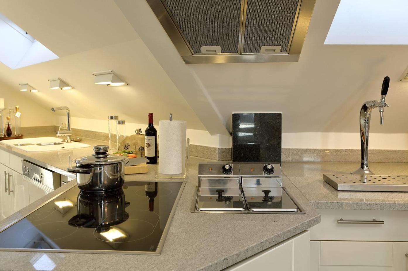 Penthouse Muelheim- Ruhr - Zentral - Edel - Luxus Pur Appartement Mülheim an der Ruhr Buitenkant foto